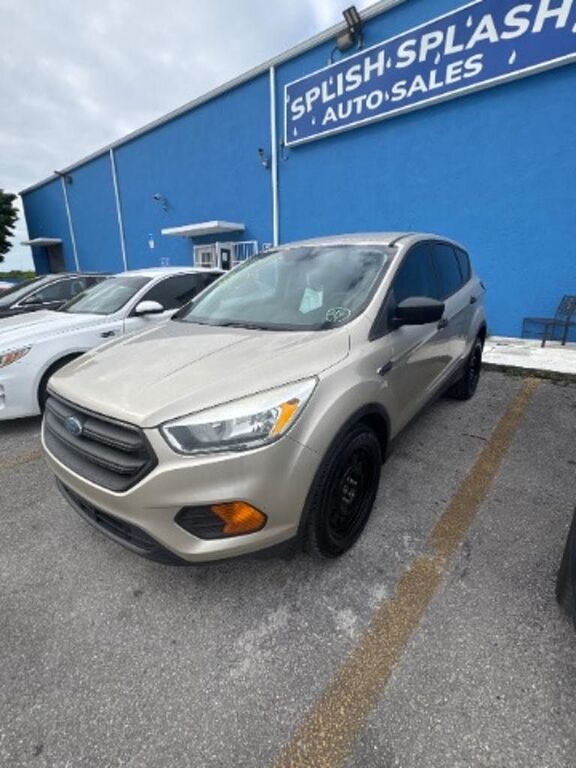 2017 FORD Escape