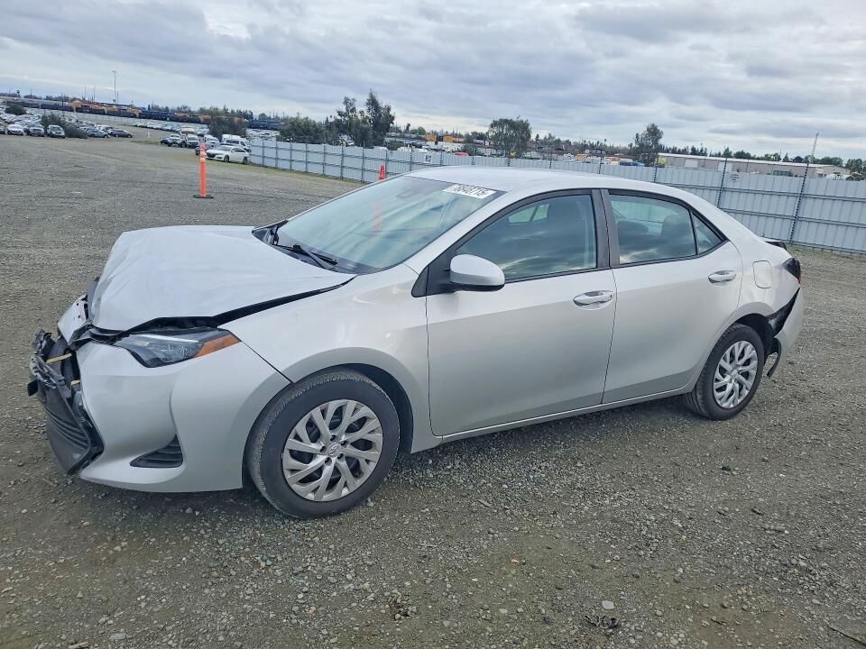 2019 TOYOTA Corolla
