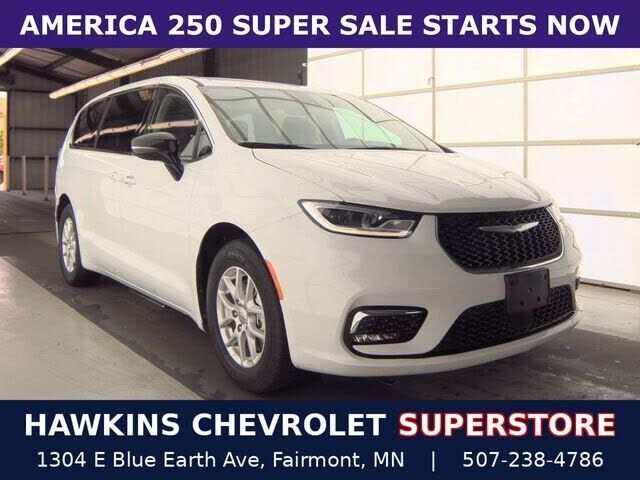 2024 CHRYSLER Pacifica