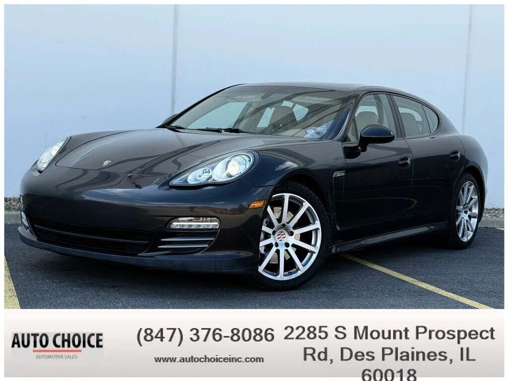 2011 PORSCHE Panamera