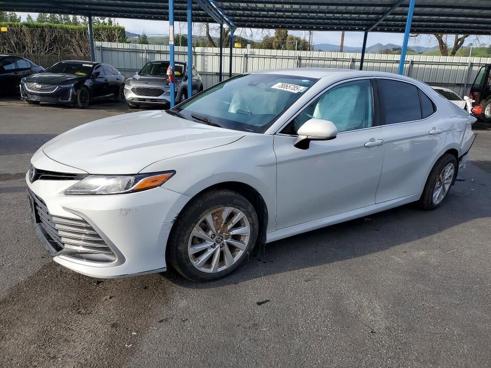 2023 TOYOTA Camry