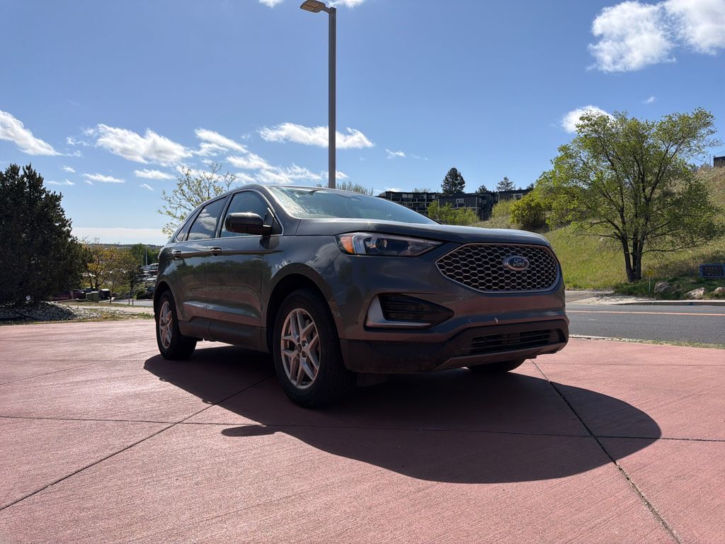 2024 FORD Edge