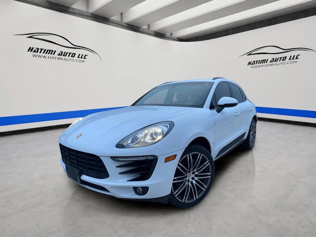 2016 PORSCHE Macan