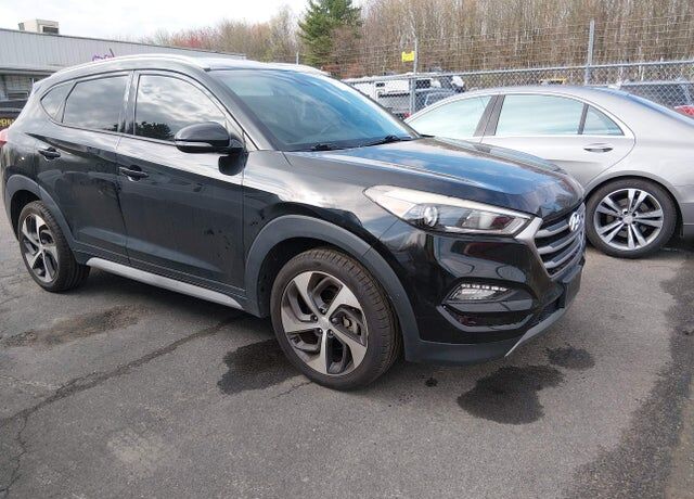 2017 HYUNDAI Tucson
