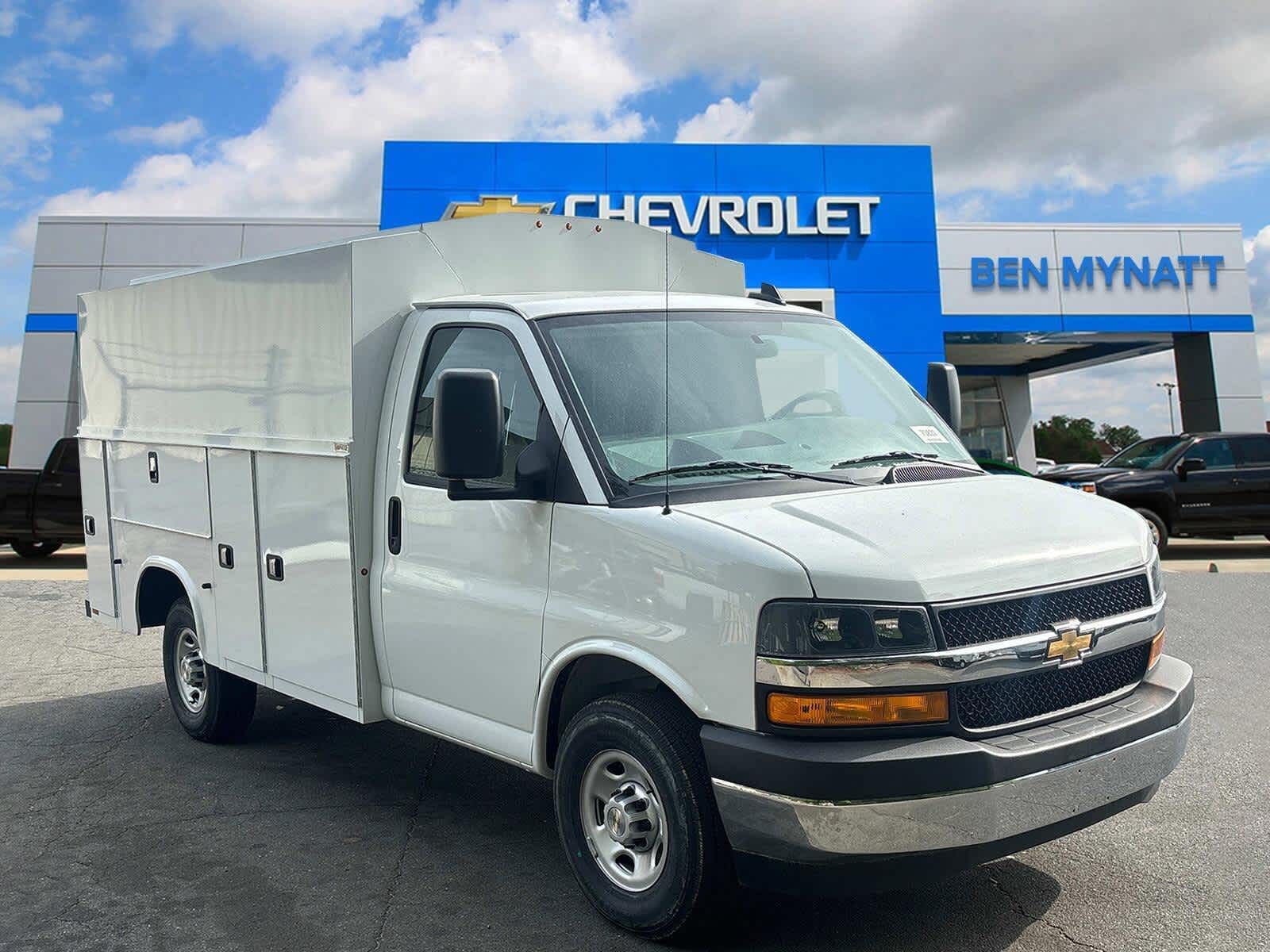2025 CHEVROLET Express