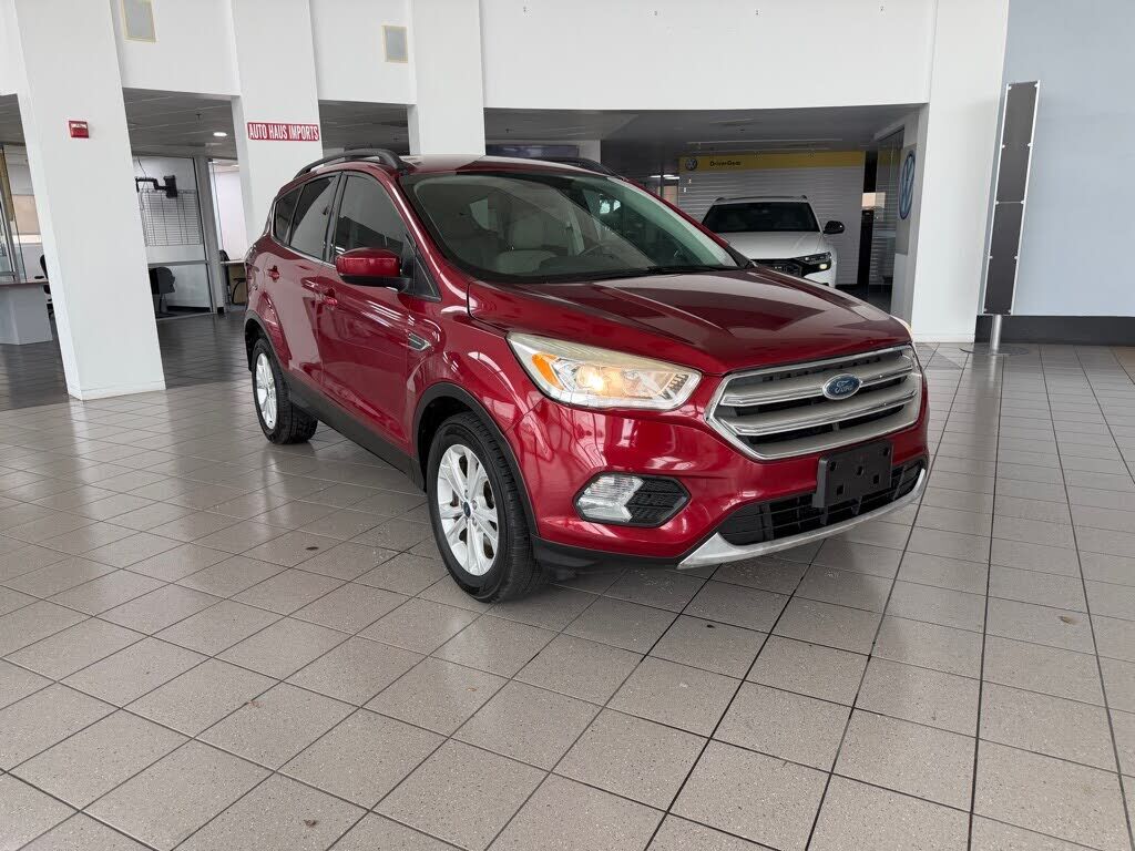2018 FORD Escape