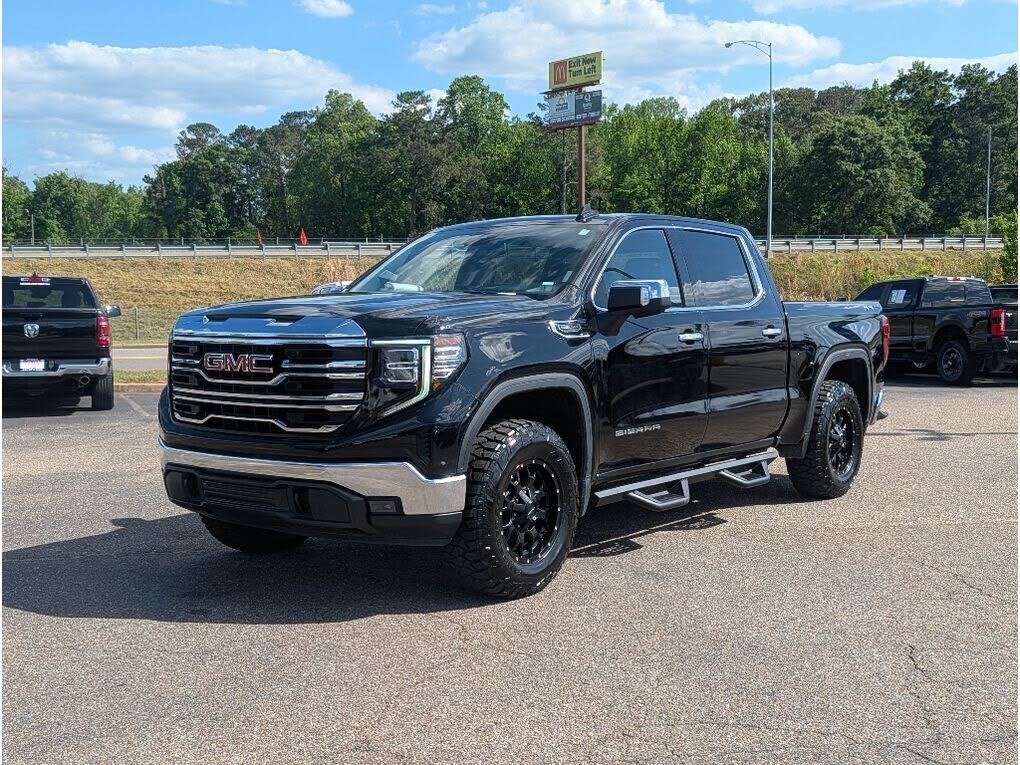 2024 GMC Sierra