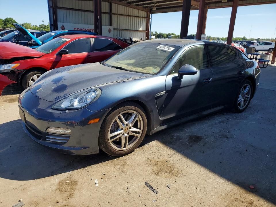 2012 PORSCHE Panamera