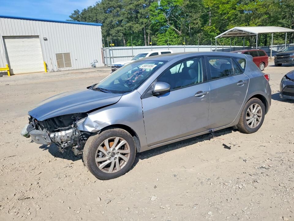 2013 MAZDA Mazda3