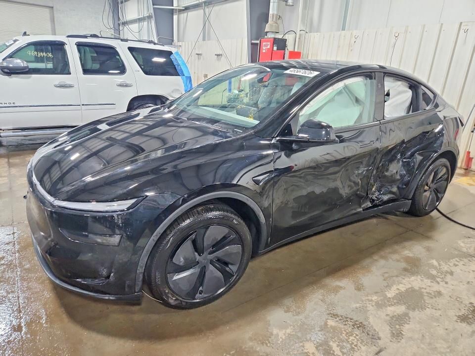 2026 TESLA Model Y