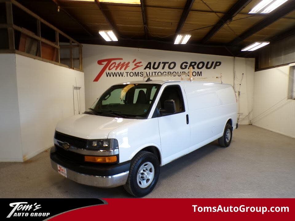 2017 CHEVROLET Express