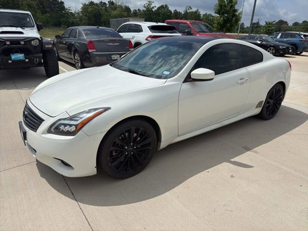 2011 INFINITI G37