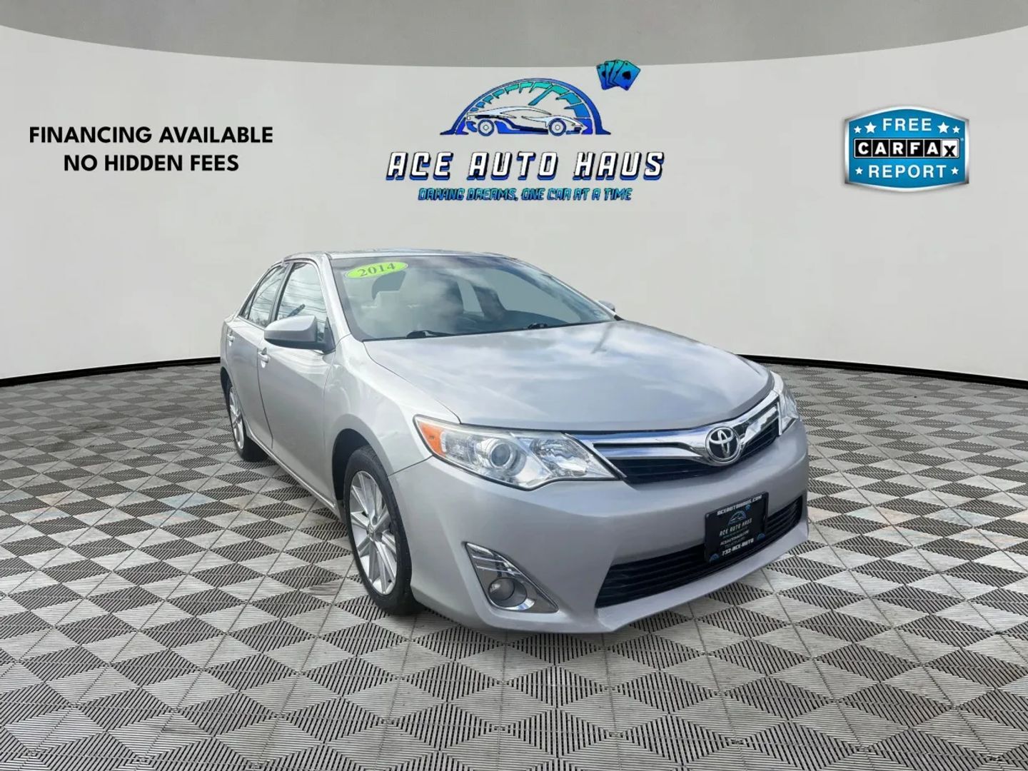 2014 TOYOTA Camry