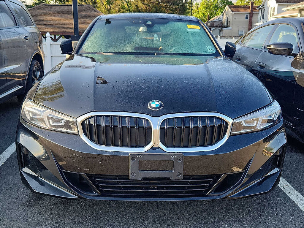 2023 BMW 330i