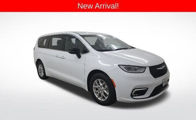 2025 CHRYSLER Pacifica