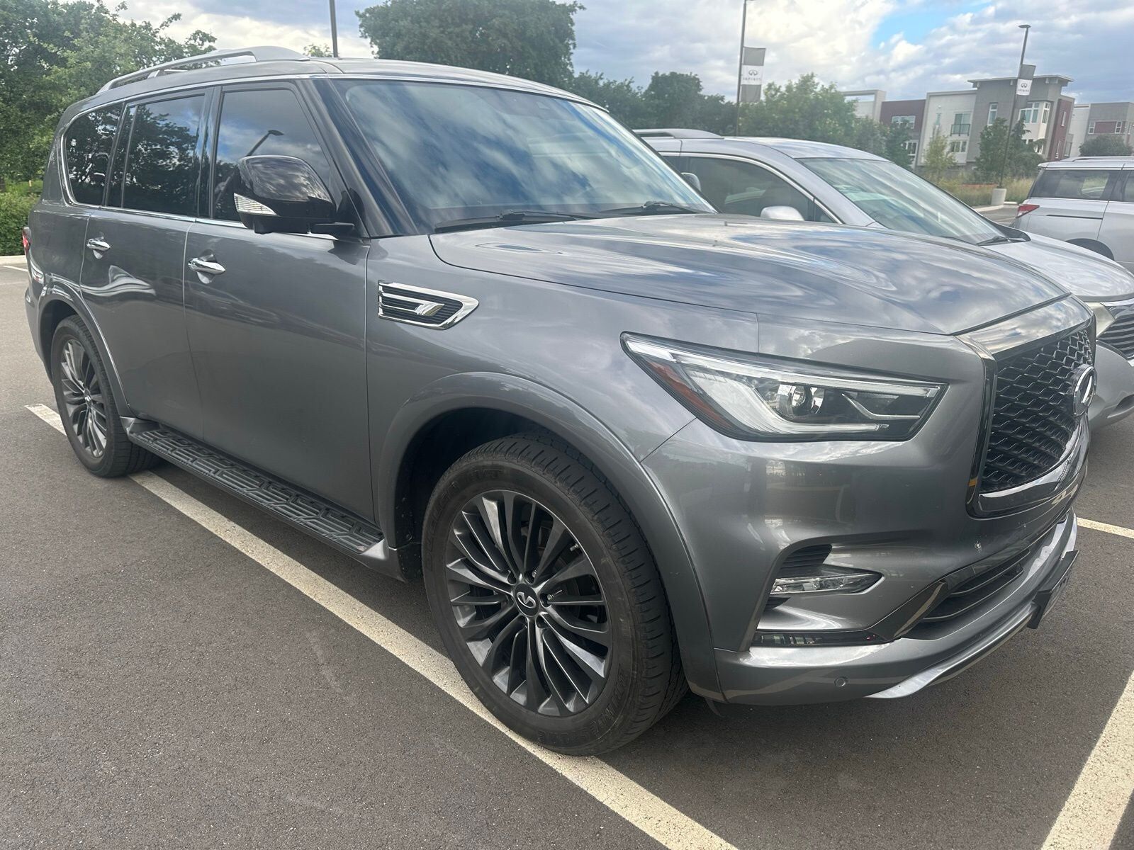 2021 INFINITI QX80