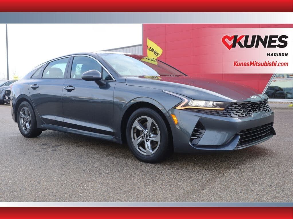 2022 KIA K5