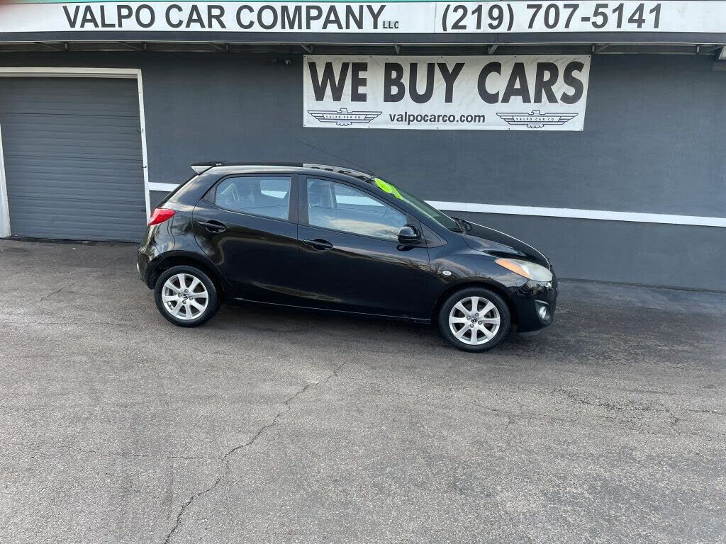 2013 MAZDA Mazda2
