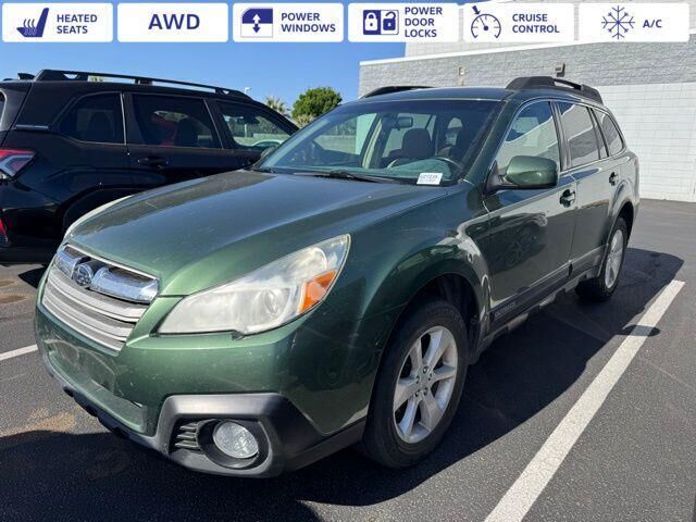 2013 SUBARU Outback