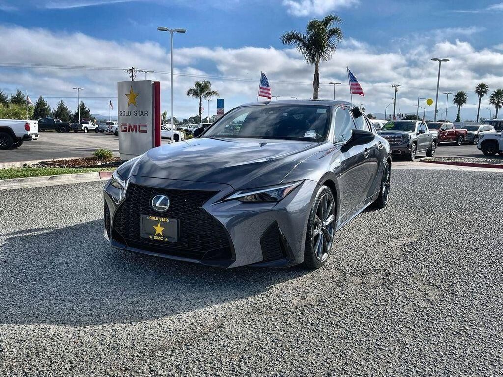 2023 LEXUS IS