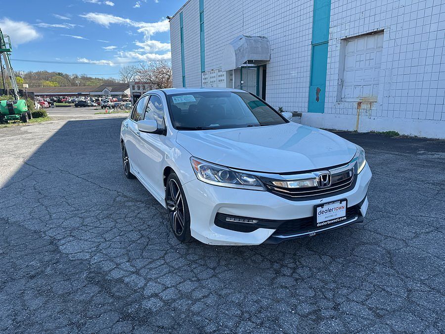 2017 HONDA Accord
