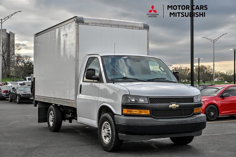 2020 CHEVROLET Express