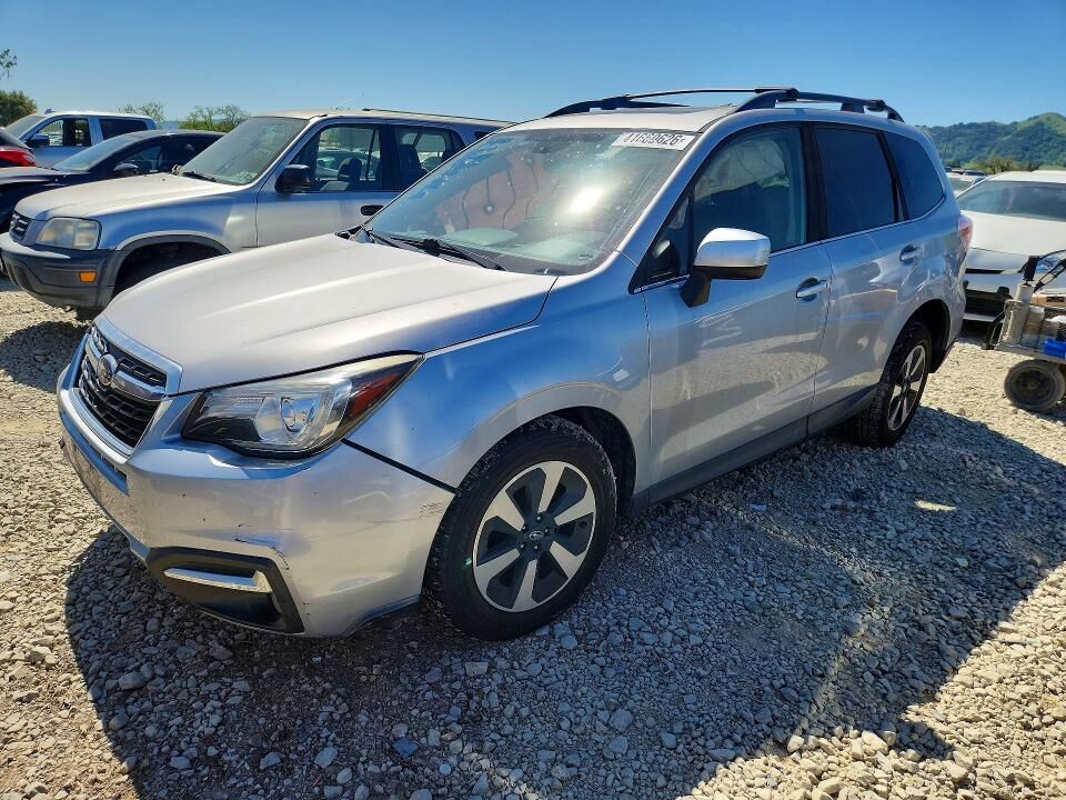 2018 SUBARU Forester