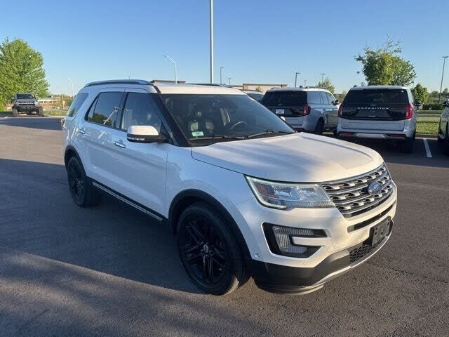 2017 FORD Explorer