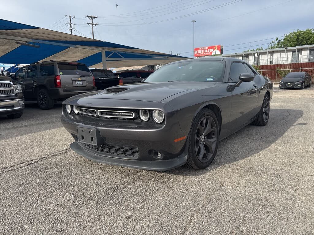2019 DODGE Challenger