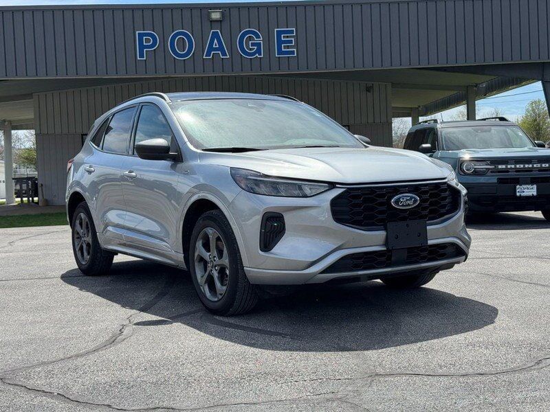 2023 FORD Escape