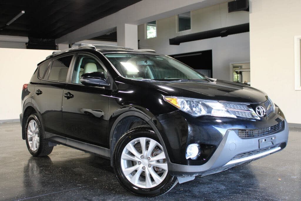 2015 TOYOTA RAV4