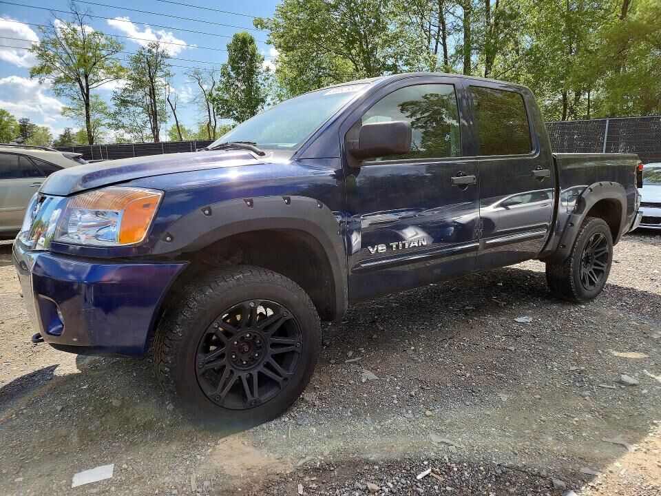 2012 NISSAN Titan