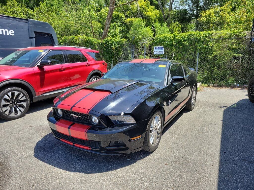 2013 FORD Mustang
