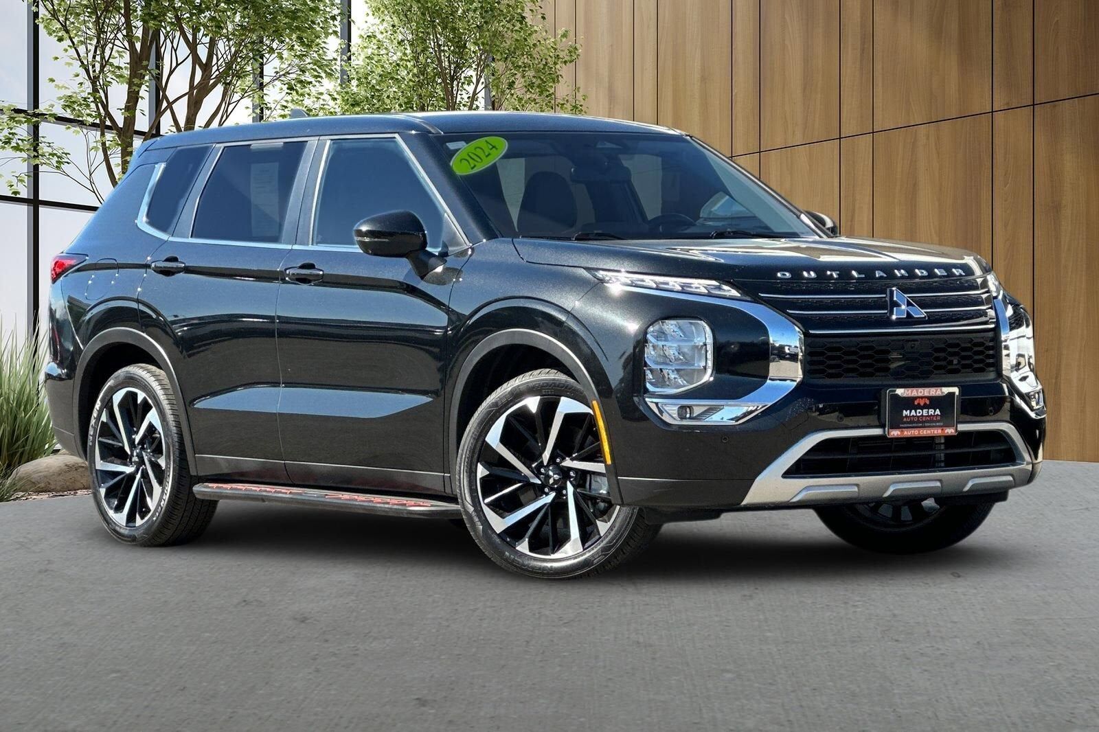 2024 MITSUBISHI Outlander