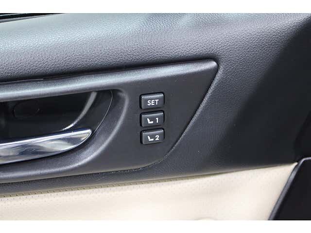 2017 SUBARU Outback