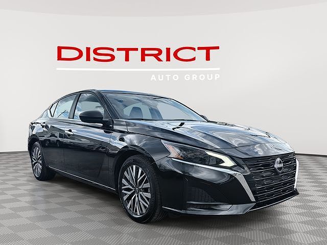 2025 NISSAN Altima