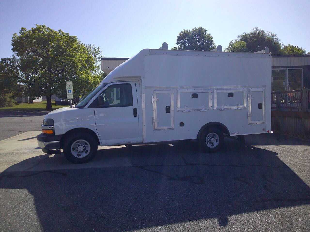 2017 CHEVROLET Express
