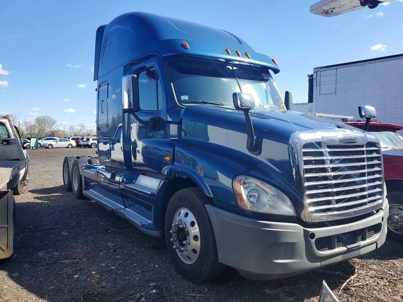 2015 FREIGHTLINER Cascadia