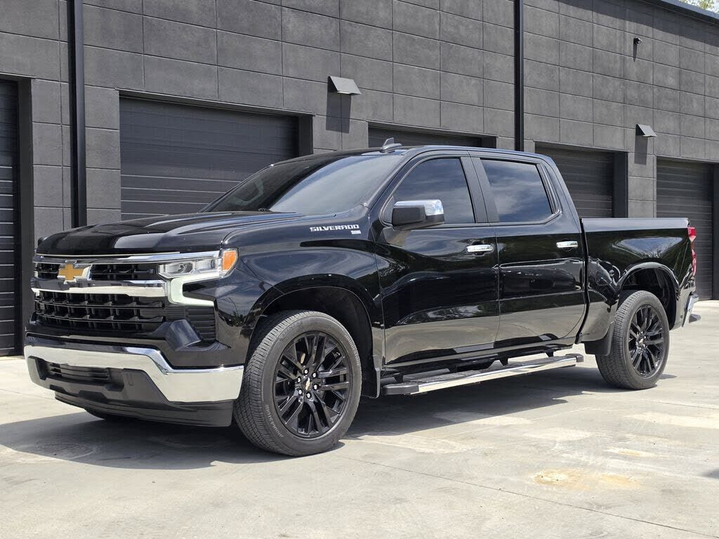 2024 CHEVROLET Silverado