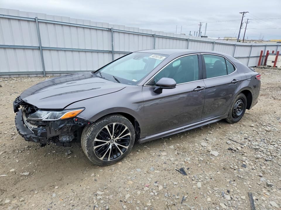 2018 TOYOTA Camry