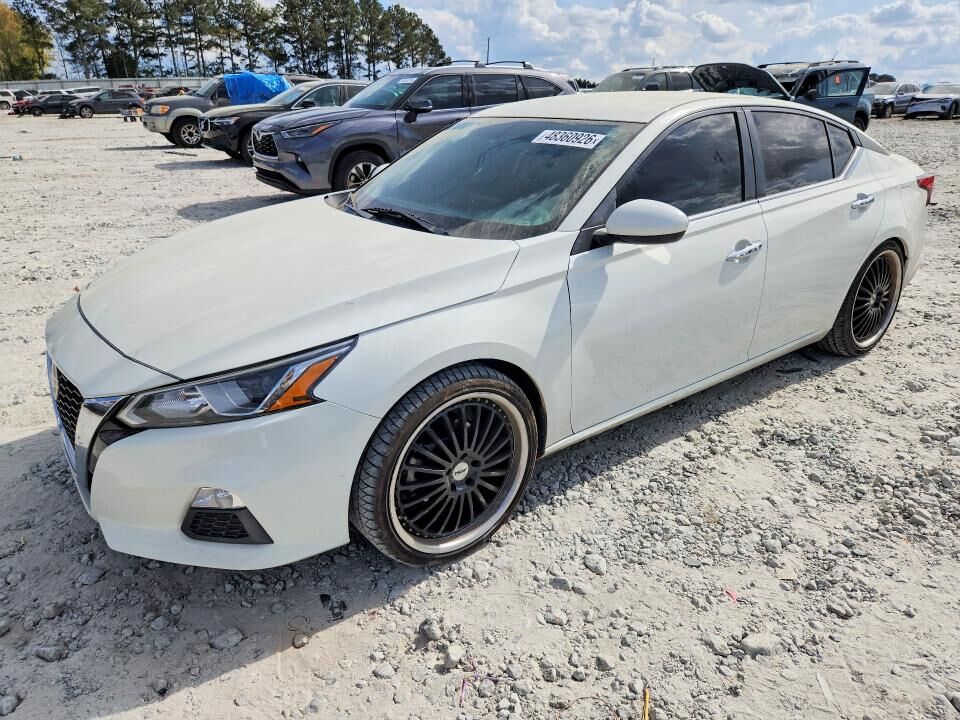 2020 NISSAN Altima
