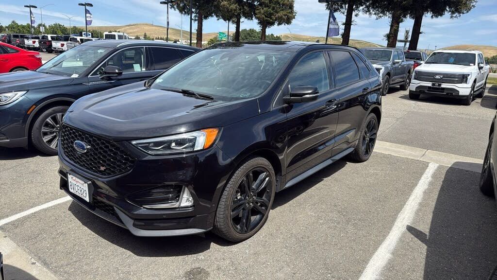 2020 FORD Edge