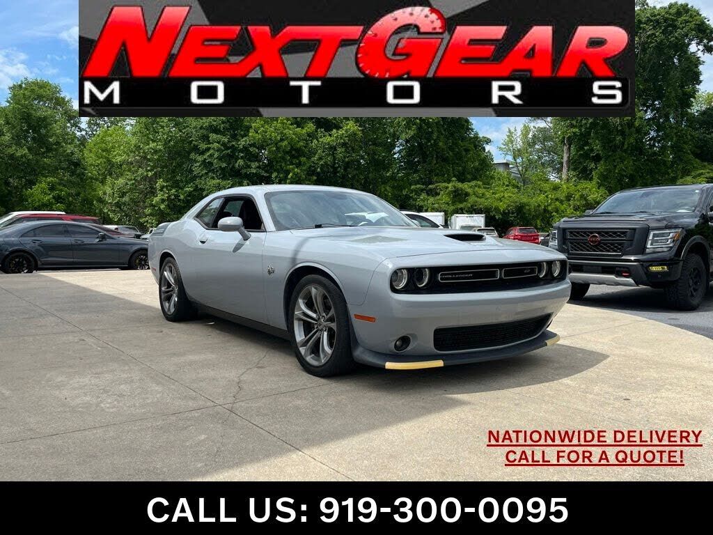2021 DODGE Challenger