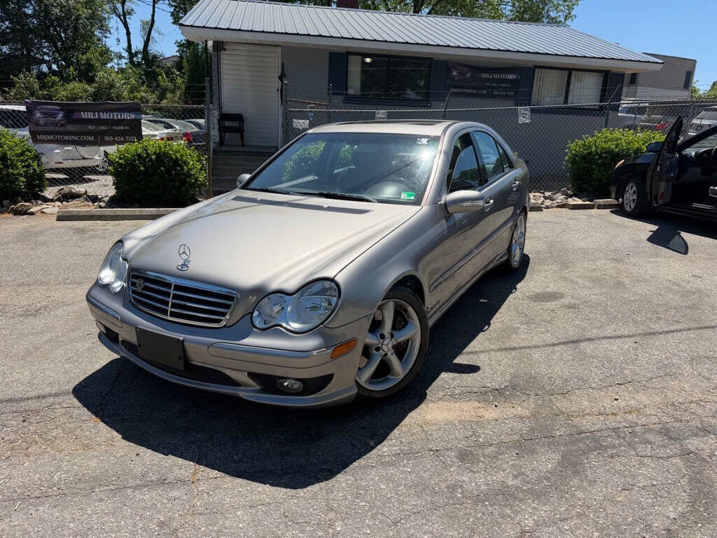 2006 MERCEDES-BENZ C-Class