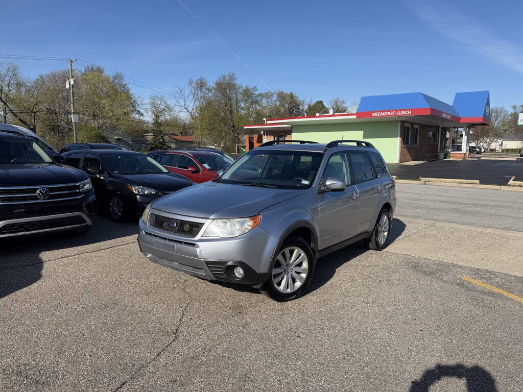 2013 SUBARU Forester