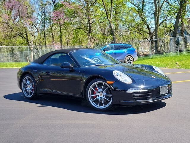 2015 PORSCHE 911