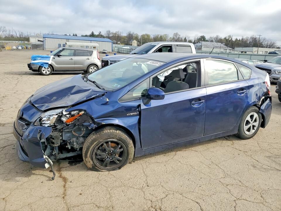 2015 TOYOTA PRIUS