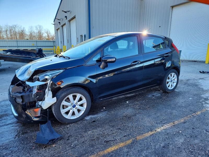 2013 FORD Fiesta