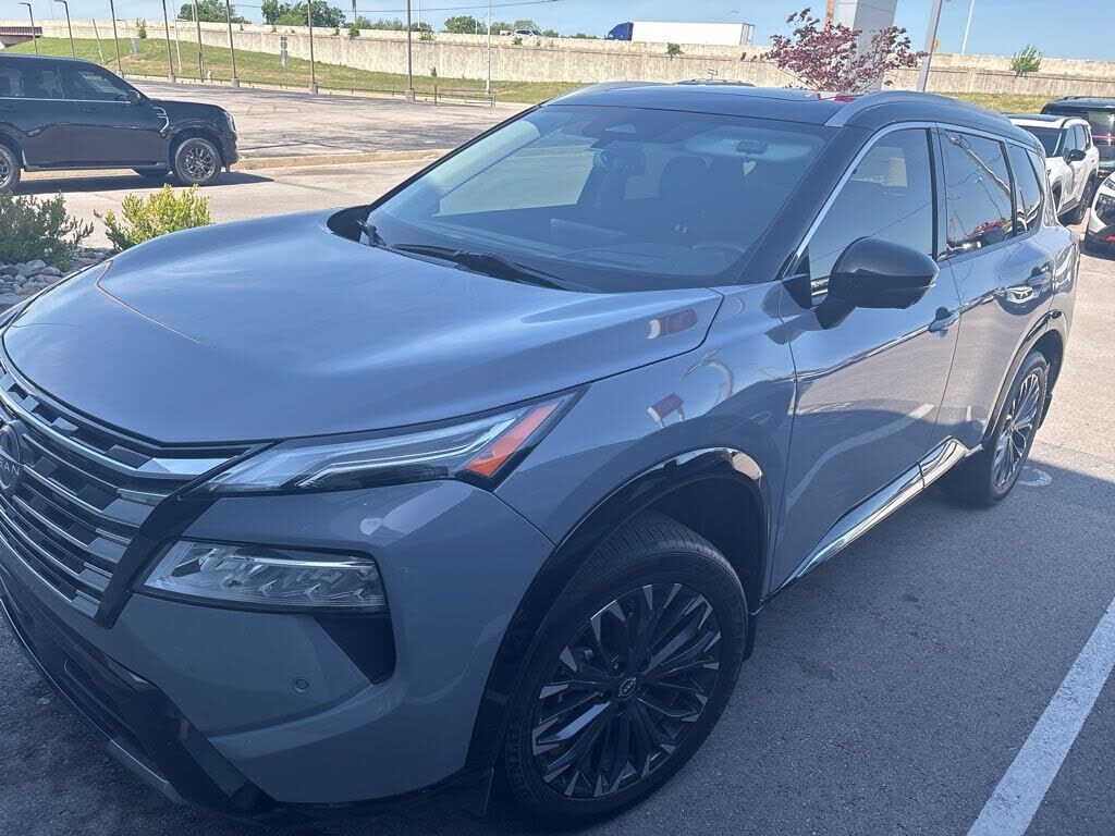 2024 NISSAN Rogue
