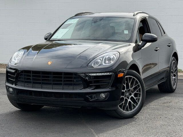 2018 PORSCHE Macan